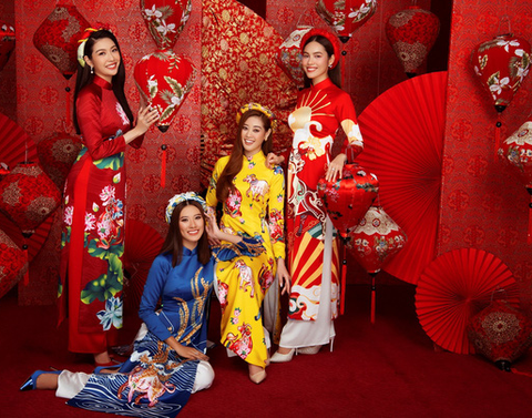 Khánh Vân, Kim Duyên, Thúy Vân, Hoàng My gửi thông điệp bình an cho Tân Sửu - Ảnh 1. Khánh Vân, Kim Duyên, Thúy Vân, Hoàng My gửi thông điệp bình an cho Tân Sửu - Ảnh 1.
