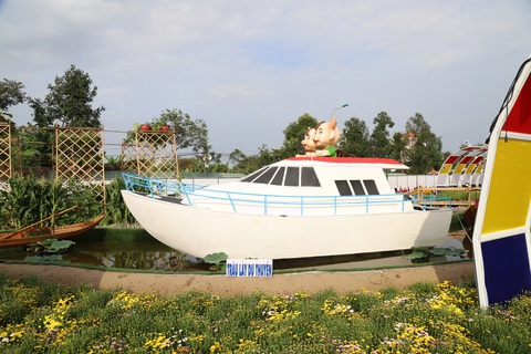 Ngắm đường hoa nghệ thuật Cần Thơ trước khai mạc - Ảnh 6. Ngắm đường hoa nghệ thuật Cần Thơ trước khai mạc - Ảnh 6.