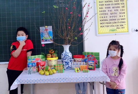 Tết đã đến với trẻ cách ly ở Xuân Phương - Ảnh 1. Tết đã đến với trẻ cách ly ở Xuân Phương - Ảnh 1.