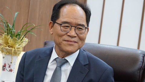 Đại sứ Hàn Quốc tại Việt Nam: Đại dịch là cơ hội giảm lệ thuộc Trung Quốc - Ảnh 1. Đại sứ Hàn Quốc tại Việt Nam: Đại dịch là cơ hội giảm lệ thuộc Trung Quốc - Ảnh 1.
