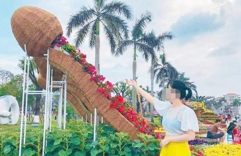 Tam Kỳ chỉnh sửa tạo hình hoa xuân bị dân mạng chế giễu nhạy cảm - Ảnh 2. Tam Kỳ chỉnh sửa tạo hình hoa xuân bị dân mạng chế giễu nhạy cảm - Ảnh 2.