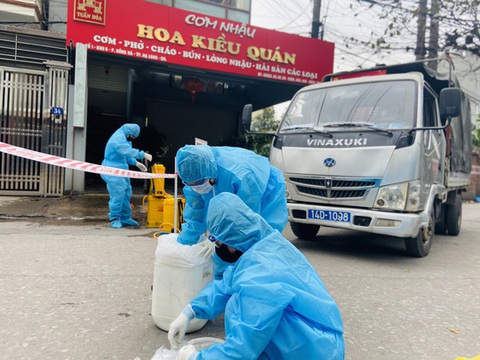 Hạ Long ghi nhận ca mắc COVID-19 liên quan ổ dịch Bệnh viện K Tân Triều - Ảnh 1. Hạ Long ghi nhận ca mắc COVID-19 liên quan ổ dịch Bệnh viện K Tân Triều - Ảnh 1.