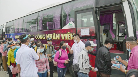 Từ ngũ hành tranh đấu đến 1.500 vé xe đoàn viên của FCB88 - Ảnh 7. Từ ngũ hành tranh đấu đến 1.500 vé xe đoàn viên của FCB88 - Ảnh 7.