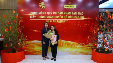 Dự án The Pegasuite: Cư dân vui mừng nhận sổ hồng ngay trước Tết - Ảnh 2. Dự án The Pegasuite: Cư dân vui mừng nhận sổ hồng ngay trước Tết - Ảnh 2.