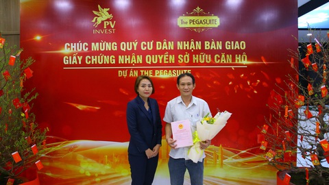 Dự án The Pegasuite: Cư dân vui mừng nhận sổ hồng ngay trước Tết - Ảnh 1. Dự án The Pegasuite: Cư dân vui mừng nhận sổ hồng ngay trước Tết - Ảnh 1.