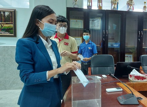 Thầy trò Đại học Nam Cần Thơ tham gia góp vắc xin COVID-19 - Ảnh 1. Thầy trò Đại học Nam Cần Thơ tham gia góp vắc xin COVID-19 - Ảnh 1.