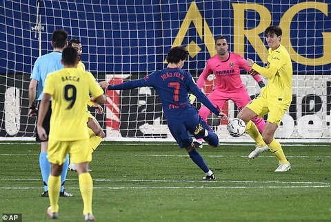 Đánh chìm tàu ngầm vàng, Atletico Madrid bỏ xa Barca 5 điểm - Ảnh 2. Đánh chìm tàu ngầm vàng, Atletico Madrid bỏ xa Barca 5 điểm - Ảnh 2.