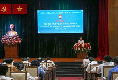 Người ứng cử ĐBQH và HĐND phải ghi rõ đang có hoặc đang xin gia nhập quốc tịch nước khác - Ảnh 1. Người ứng cử ĐBQH và HĐND phải ghi rõ đang có hoặc đang xin gia nhập quốc tịch nước khác - Ảnh 1.