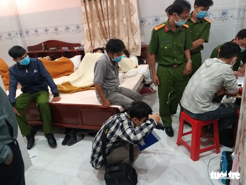 Mang cả loa vào khách sạn, 8 nam nữ tổ chức tiệc ma túy để bay lắc - Ảnh 1. Mang cả loa vào khách sạn, 8 nam nữ tổ chức tiệc ma túy để bay lắc - Ảnh 1.