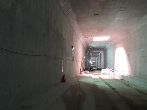 Cuối năm 2021 hoàn trả mặt đường Lê Lợi sau hơn 4 năm rào kín làm metro - Ảnh 3. Cuối năm 2021 hoàn trả mặt đường Lê Lợi sau hơn 4 năm rào kín làm metro - Ảnh 3.