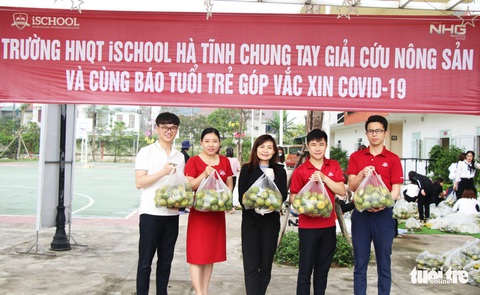 Cô trò Hà Tĩnh vừa giải cứu nông sản vừa ‘Cùng Tuổi Trẻ góp vắc xin COVID-19’ - Ảnh 1. Cô trò Hà Tĩnh vừa giải cứu nông sản vừa ‘Cùng Tuổi Trẻ góp vắc xin COVID-19’ - Ảnh 1.