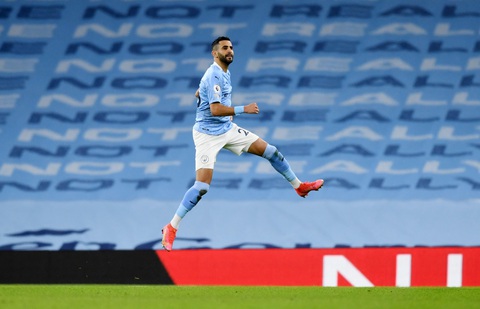 Vùi dập Southampton, Man City bỏ xa Man Utd 14 điểm - Ảnh 3. Vùi dập Southampton, Man City bỏ xa Man Utd 14 điểm - Ảnh 3.