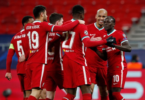 Salah và Mane đưa Liverpool vào tứ kết Champions League - Ảnh 1. Salah và Mane đưa Liverpool vào tứ kết Champions League - Ảnh 1.