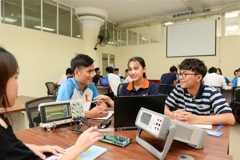 Trường ĐH Bách khoa Hà Nội hoãn kỳ thi đánh giá tư duy - Ảnh 1. Trường ĐH Bách khoa Hà Nội hoãn kỳ thi đánh giá tư duy - Ảnh 1.