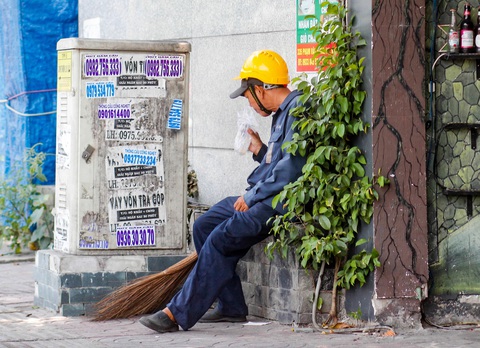 Nắng nóng trở lại, chỉ số tia cực tím ở mức cực đại - Ảnh 1. Nắng nóng trở lại, chỉ số tia cực tím ở mức cực đại - Ảnh 1.