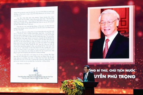 Tổng bí thư, Chủ tịch nước Nguyễn Phú Trọng chúc mừng báo Nhân Dân kỷ niệm 70 năm ra số đầu tiên - Ảnh 1. Tổng bí thư, Chủ tịch nước Nguyễn Phú Trọng chúc mừng báo Nhân Dân kỷ niệm 70 năm ra số đầu tiên - Ảnh 1.