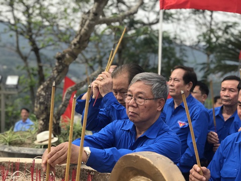 70, 80 tuổi vẫn là thanh niên - Ảnh 2. 70, 80 tuổi vẫn là thanh niên - Ảnh 2.