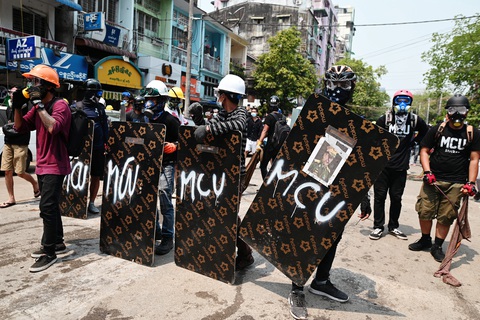 Anh khuyến nghị công dân rời Myanmar, Hàn Quốc dừng trao đổi hợp tác quốc phòng - Ảnh 1. Anh khuyến nghị công dân rời Myanmar, Hàn Quốc dừng trao đổi hợp tác quốc phòng - Ảnh 1.