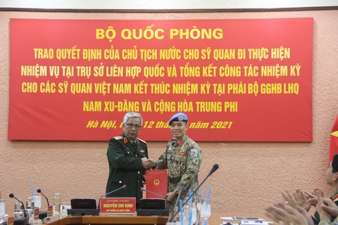 Sĩ quan thứ 2 của Việt Nam làm việc tại trụ sở Liên Hiệp Quốc - Ảnh 1. Sĩ quan thứ 2 của Việt Nam làm việc tại trụ sở Liên Hiệp Quốc - Ảnh 1.