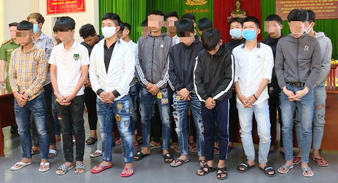 Mâu thuẫn nhỏ, lôi kéo 20 vị thành niên, thanh niên đi đâm chém - Ảnh 1. Mâu thuẫn nhỏ, lôi kéo 20 vị thành niên, thanh niên đi đâm chém - Ảnh 1.