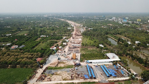 ĐBSCL khó đón đại bàng nếu không đột phá về giao thông, nguồn nhân lực và chính sách ưu đãi - Ảnh 4. ĐBSCL khó đón đại bàng nếu không đột phá về giao thông, nguồn nhân lực và chính sách ưu đãi - Ảnh 4.