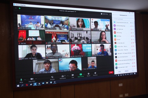 Sinh viên ngoài nước vẫn nỗ lực ngoại giao COVID-19 - Ảnh 2. Sinh viên ngoài nước vẫn nỗ lực ngoại giao COVID-19 - Ảnh 2.