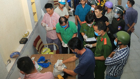Đại tá Đinh Văn Nơi: Dựa dân cất vó, công an tiếp tay hay buôn lậu sẽ bắt đầu tiên - Ảnh 1. Đại tá Đinh Văn Nơi: Dựa dân cất vó, công an tiếp tay hay buôn lậu sẽ bắt đầu tiên - Ảnh 1.