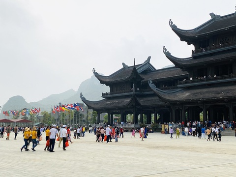 Giáo hội, Bộ Văn hóa cùng ra văn bản sau vụ 5 vạn người viếng chùa Tam Chúc - Ảnh 1. Giáo hội, Bộ Văn hóa cùng ra văn bản sau vụ 5 vạn người viếng chùa Tam Chúc - Ảnh 1.