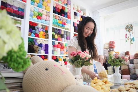 Ngắm căn nhà handmade nhỏ xinh giữa lòng Sài Gòn - Ảnh 4. Ngắm căn nhà handmade nhỏ xinh giữa lòng Sài Gòn - Ảnh 4.