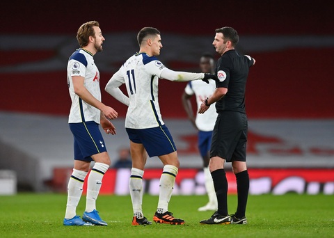 Arsenal thắng ngược Tottenham tại Emirates - Ảnh 4. Arsenal thắng ngược Tottenham tại Emirates - Ảnh 4.