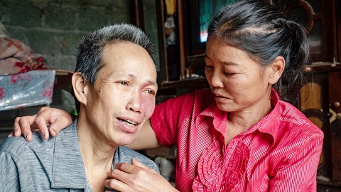 Lằn ranh sinh tử - Kỳ 4: Trở về từ hang địa ngục - Ảnh 1. Lằn ranh sinh tử - Kỳ 4: Trở về từ hang địa ngục - Ảnh 1.
