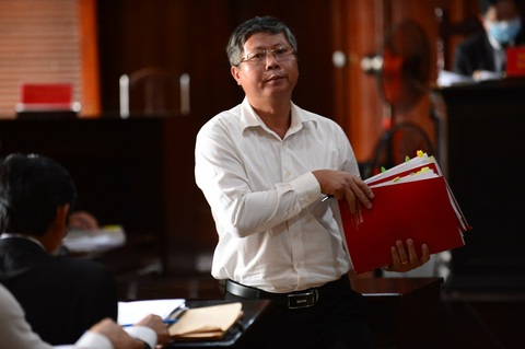 Bà Dương Thị Bạch Diệp phủ nhận cáo trạng, nghi ngờ hồ sơ giả mạo - Ảnh 1. Bà Dương Thị Bạch Diệp phủ nhận cáo trạng, nghi ngờ hồ sơ giả mạo - Ảnh 1.
