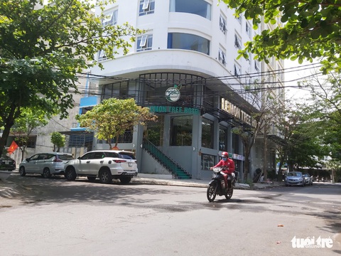 Xét xử vụ thuê khách sạn đón nhiều người Trung Quốc ở ‘chui’, lập nhóm chat trốn công an - Ảnh 2. Xét xử vụ thuê khách sạn đón nhiều người Trung Quốc ở ‘chui’, lập nhóm chat trốn công an - Ảnh 2.