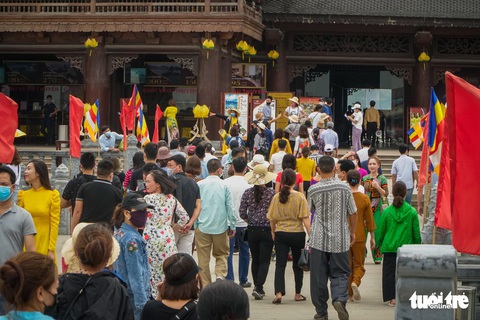 Thời cơ để thay đổi cách tổ chức lễ hội: không bây giờ thì bao giờ? - Ảnh 1. Thời cơ để thay đổi cách tổ chức lễ hội: không bây giờ thì bao giờ? - Ảnh 1.
