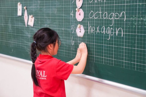 Royal School nhận đăng ký kiểm tra năng lực đầu vào đến hết ngày 19-3 - Ảnh 2. Royal School nhận đăng ký kiểm tra năng lực đầu vào đến hết ngày 19-3 - Ảnh 2.