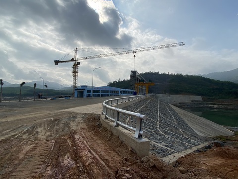 Quảng Nam trình HĐND chuyển đổi hơn 40 ha rừng làm thủy điện, đường, khu đô thị - Ảnh 1. Quảng Nam trình HĐND chuyển đổi hơn 40 ha rừng làm thủy điện, đường, khu đô thị - Ảnh 1.
