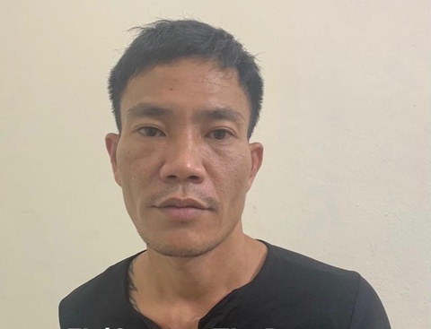 Đàn em Dũng trọc Hà Đông bị bắt khi đang trốn truy nã ở quận Hoàn Kiếm - Ảnh 1. Đàn em Dũng trọc Hà Đông bị bắt khi đang trốn truy nã ở quận Hoàn Kiếm - Ảnh 1.