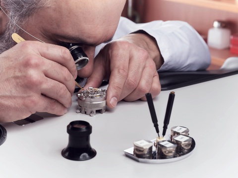 Rolex World Service: khi bảo dưỡng đồng hồ là một nghệ thuật - Ảnh 3. Rolex World Service: khi bảo dưỡng đồng hồ là một nghệ thuật - Ảnh 3.