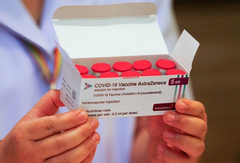 Châu Âu điều tra các ca tác dụng phụ với vắc xin AstraZeneca như thế nào? - Ảnh 1. Châu Âu điều tra các ca tác dụng phụ với vắc xin AstraZeneca như thế nào? - Ảnh 1.