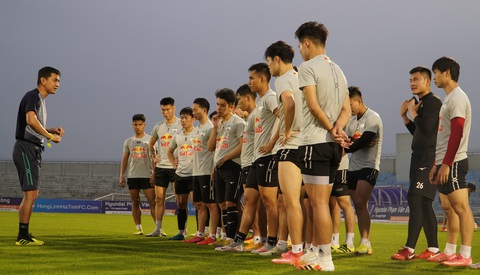 Vòng 4 V-League 2021: Hồng Lĩnh Hà Tĩnh đòi nợ nổi không? - Ảnh 3. Vòng 4 V-League 2021: Hồng Lĩnh Hà Tĩnh đòi nợ nổi không? - Ảnh 3.