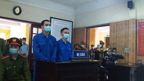 Tuyên án các bị cáo nã đạn vào xe của thánh chửi Dương Minh Tuyền - Ảnh 1. Tuyên án các bị cáo nã đạn vào xe của thánh chửi Dương Minh Tuyền - Ảnh 1.
