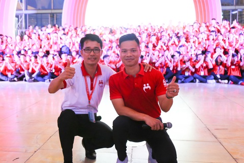 Lửa đam mê - Kỳ 1: Nhớ lần đầu hiến máu, run run phải nắm tay người bên cạnh - Ảnh 1. Lửa đam mê - Kỳ 1: Nhớ lần đầu hiến máu, run run phải nắm tay người bên cạnh - Ảnh 1.