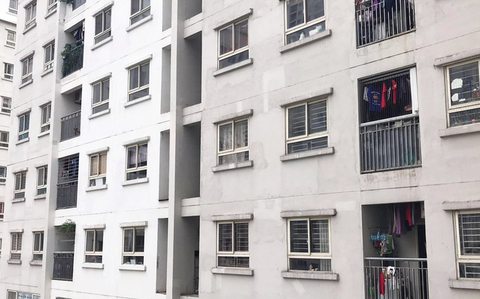 Lưới an toàn ở chung cư đắt khách, đơn hàng tăng vọt - Ảnh 1. Lưới an toàn ở chung cư đắt khách, đơn hàng tăng vọt - Ảnh 1.