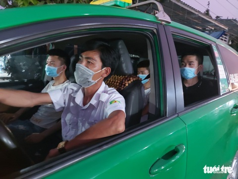 Bắt 7 người Trung Quốc xuất cảnh trái phép sang Campuchia - Ảnh 1. Bắt 7 người Trung Quốc xuất cảnh trái phép sang Campuchia - Ảnh 1.