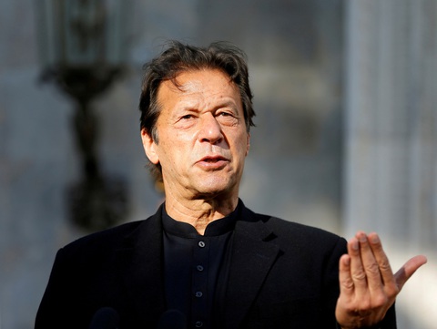Thủ tướng Pakistan dương tính với COVID-19 chỉ 2 ngày sau tiêm vắc xin - Ảnh 1. Thủ tướng Pakistan dương tính với COVID-19 chỉ 2 ngày sau tiêm vắc xin - Ảnh 1.