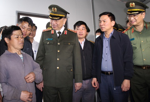Bộ Công an hỗ trợ 30 tỉ làm 600 ngôi nhà cho hộ nghèo ở Thanh Hóa - Ảnh 3. Bộ Công an hỗ trợ 30 tỉ làm 600 ngôi nhà cho hộ nghèo ở Thanh Hóa - Ảnh 3.