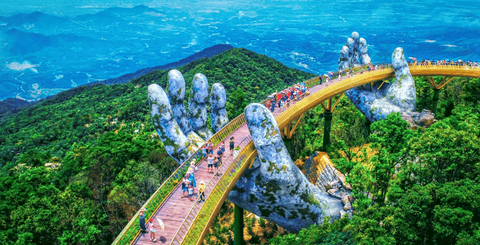 Cầu Vàng ở Đà Nẵng vào danh sách kỳ quan thế giới mới của báo Anh - Ảnh 1. Cầu Vàng ở Đà Nẵng vào danh sách kỳ quan thế giới mới của báo Anh - Ảnh 1.