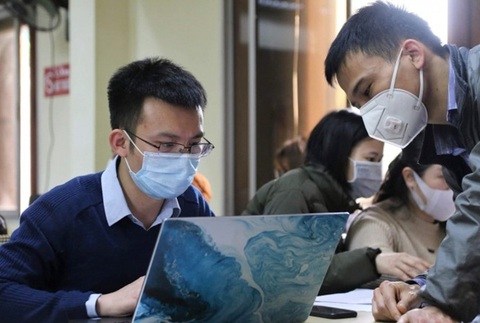 Bác sĩ Trần Anh Tú: Xung phong vào điểm nóng, truy COVID-19 - Ảnh 1. Bác sĩ Trần Anh Tú: Xung phong vào điểm nóng, truy COVID-19 - Ảnh 1.