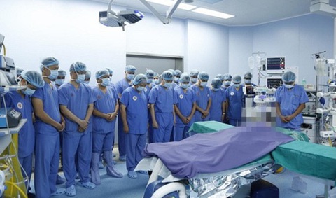 Khó xử vụ bên cho tim muốn gặp người nhận tim - Ảnh 2. Khó xử vụ bên cho tim muốn gặp người nhận tim - Ảnh 2.