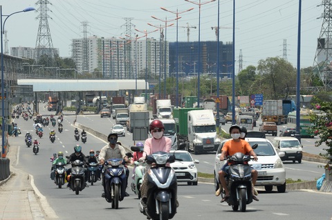 Năm 2021, giao TP Thủ Đức thu ngân sách nhà nước hơn 8.000 tỉ đồng - Ảnh 2. Năm 2021, giao TP Thủ Đức thu ngân sách nhà nước hơn 8.000 tỉ đồng - Ảnh 2.